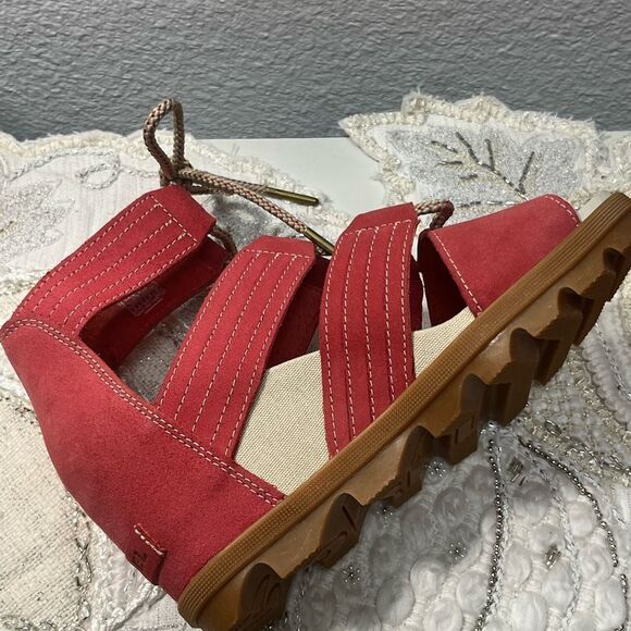 NWOT Sorel Joanie II Sandals - Picture 9 of 14